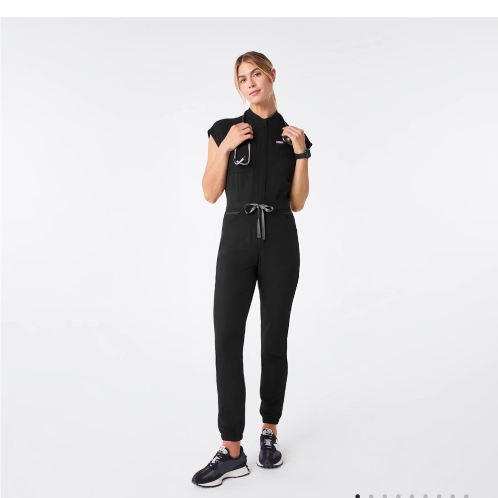 Figs Rafaela Cargo ScrubJumpsuit XXS